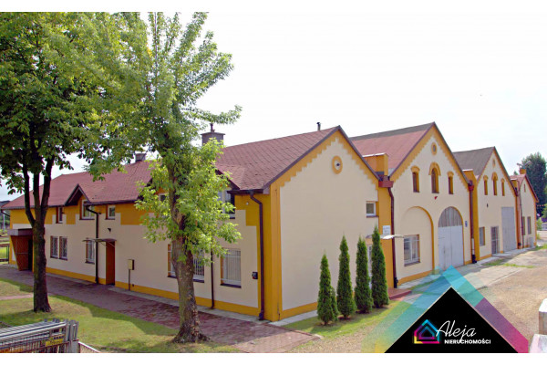 Częstochowa, Budynek Biurowo-Magazynowy Trzech Wieszcz&oacute;w.