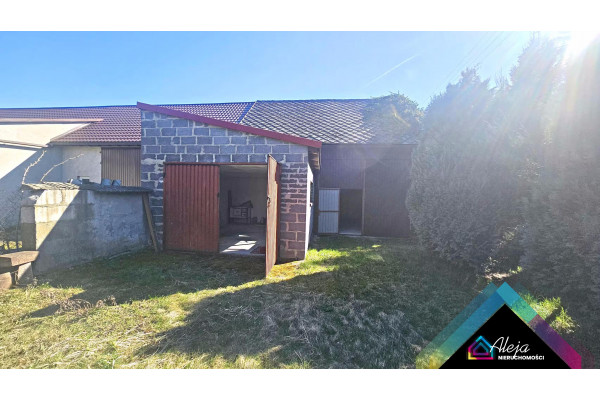 myszkowski, Koziegłowy, Gniazd&oacute;w, Centralna, Dom z potencjałem, budynki gospodarcze &ndash; Gniazd&oacute;w