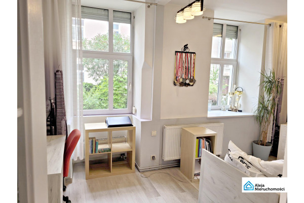 Częstochowa, Jana Kilińskiego, M 3 -109 m2 W centrum miasta.