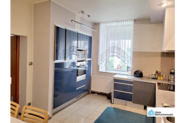 Częstochowa, Jana Kilińskiego, M 3 -109 m2 W centrum miasta.