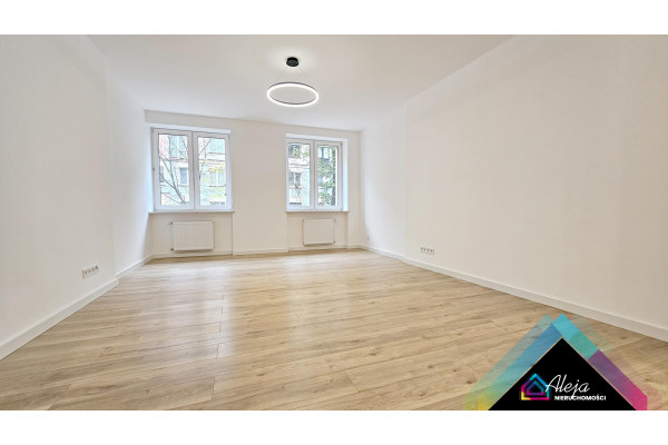 Częstochowa, Polskiej Organizacji Wojskowej, Klimatyczna duża kawalerka w Centrum Częstochowy