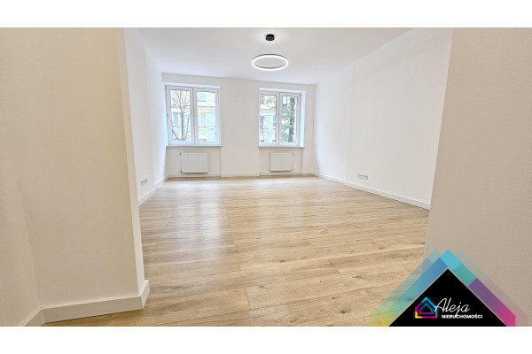 Częstochowa, Polskiej Organizacji Wojskowej, Klimatyczna duża kawalerka w Centrum Częstochowy