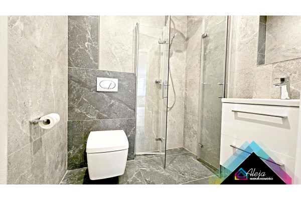 Częstochowa, Polskiej Organizacji Wojskowej, Klimatyczna duża kawalerka w Centrum Częstochowy