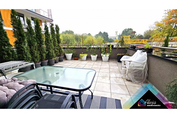 Częstochowa, Luksusowe M3 plus miejsce w garażu plus schowek.