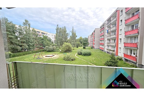 Częstochowa, Kazimierza Michałowskiego, Przestrzenne 2 pokojowe mieszkanie z ogromną kuchnią.P&oacute;łnoc