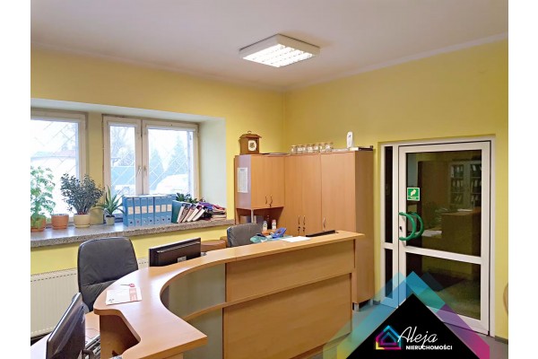 Częstochowa, Budynek Biurowo-Magazynowy Trzech Wieszcz&oacute;w.