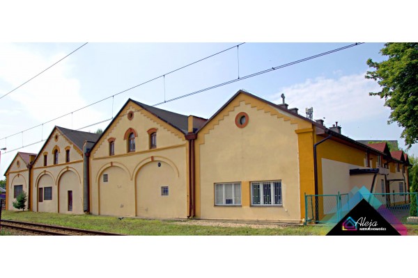 Częstochowa, Budynek Biurowo-Magazynowy Trzech Wieszcz&oacute;w.