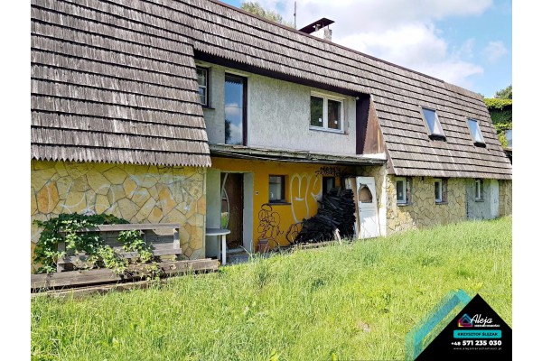 śląskie, Częstochowa, Przestronny dom Kawodrza Dolna