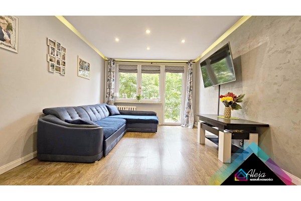 Częstochowa, P&oacute;łnoc, Ireny Kosmowskiej, M3 na 1 piętrze.Po remoncie,z wyposażeniem!