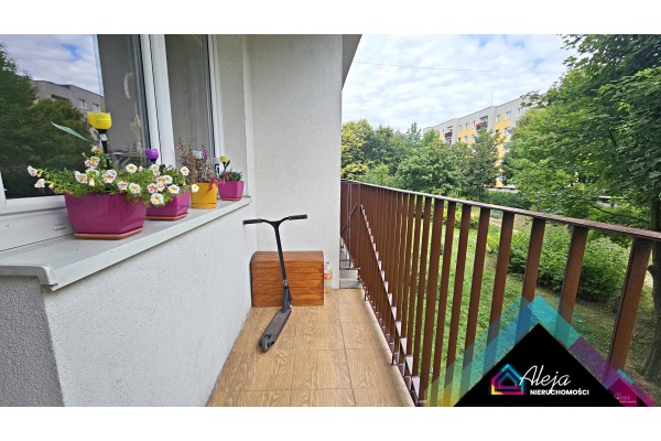 Częstochowa, P&oacute;łnoc, Ireny Kosmowskiej, M3 na 1 piętrze.Po remoncie,z wyposażeniem!