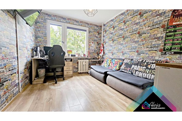 Częstochowa, P&oacute;łnoc, Ireny Kosmowskiej, M3 na 1 piętrze.Po remoncie,z wyposażeniem!