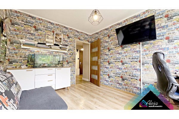 Częstochowa, P&oacute;łnoc, Ireny Kosmowskiej, M3 na 1 piętrze.Po remoncie,z wyposażeniem!