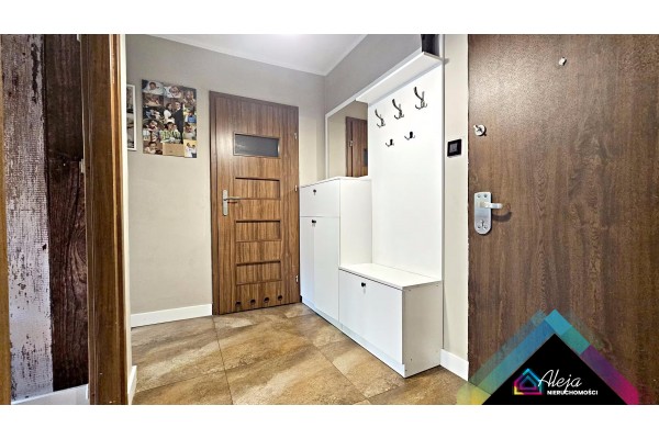 Częstochowa, P&oacute;łnoc, Ireny Kosmowskiej, M3 na 1 piętrze.Po remoncie,z wyposażeniem!