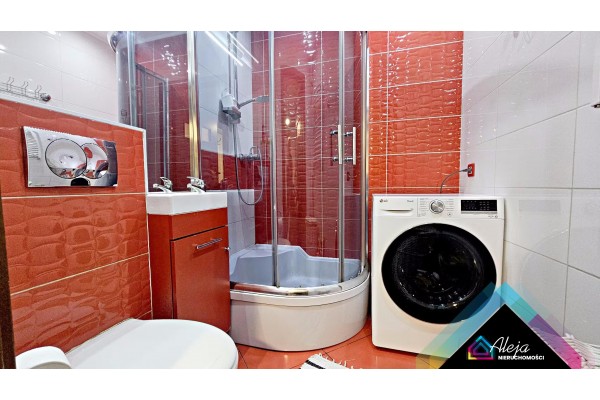 Częstochowa, P&oacute;łnoc, Ireny Kosmowskiej, M3 na 1 piętrze.Po remoncie,z wyposażeniem!