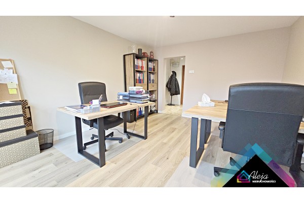 Częstochowa, Leona Schillera, Kawalerka ,2.piętro ,blok z windą,po generalnym remoncie