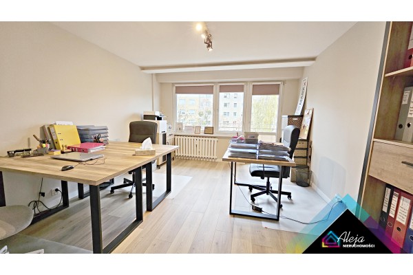 Częstochowa, Leona Schillera, Kawalerka ,2.piętro ,blok z windą,po generalnym remoncie