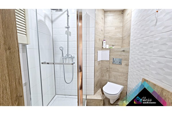 Częstochowa, Leona Schillera, Kawalerka ,2.piętro ,blok z windą,po generalnym remoncie