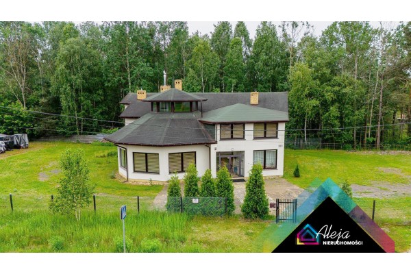 Częstochowa, Kręciwilk, Dom z potencjałem inwestycyjnym 366 m&sup2; | 2 wejścia | Działka 2682 m&sup2;