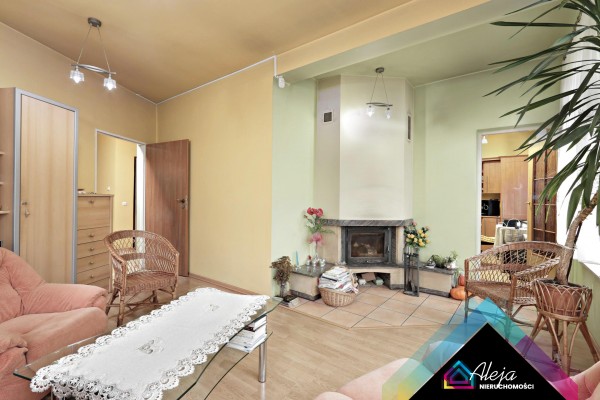 Częstochowa, Kręciwilk, Dom z potencjałem inwestycyjnym 366 m&sup2; | 2 wejścia | Działka 2682 m&sup2;