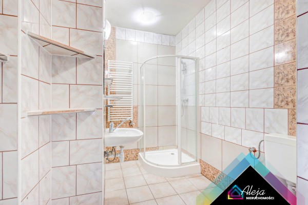 Częstochowa, Kręciwilk, Dom z potencjałem inwestycyjnym 366 m&sup2; | 2 wejścia | Działka 2682 m&sup2;