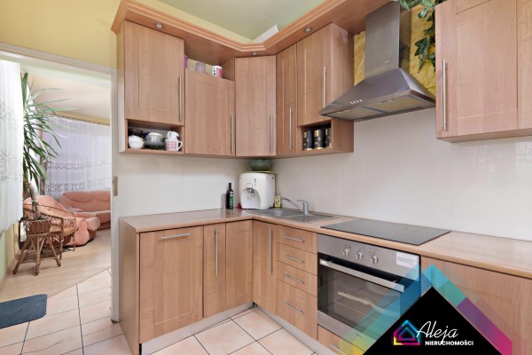 Częstochowa, Kręciwilk, Dom z potencjałem inwestycyjnym 366 m&sup2; | 2 wejścia | Działka 2682 m&sup2;