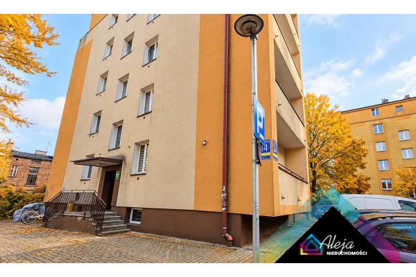 Częstochowa, Śr&oacute;dmieście, Dąbrowskiego, 2 pokojowe mieszkanie na wynajem z ogromnym balkonem
